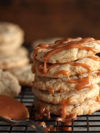 Caramel Macchiato Cookies - homemadehome.com