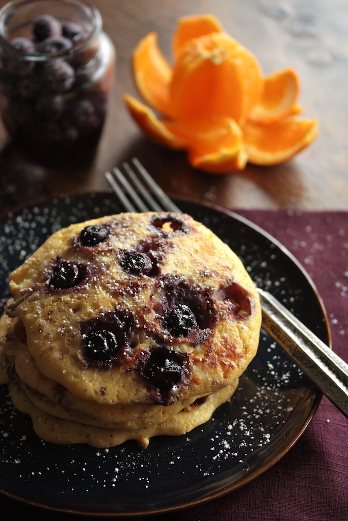 Cottage Blueberry Pancakes - homemadehome.com