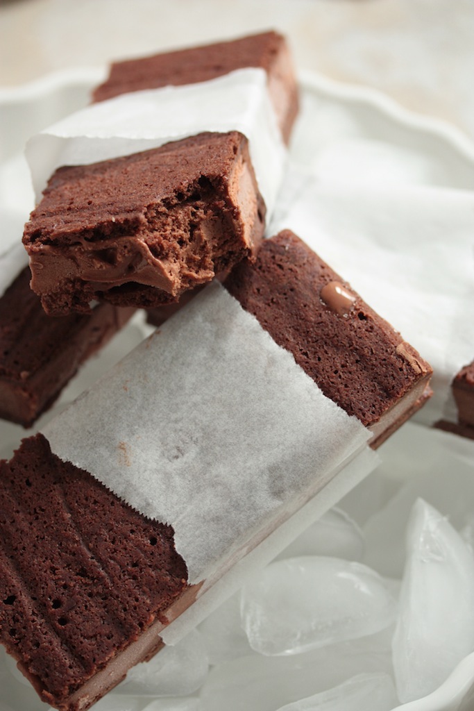 Double Chocolate Brownie Ice Cream Sandwiches - homemadehome.com