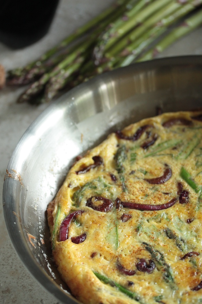 Asparagus and Balsamic Onion Frittata - homemadehome.com