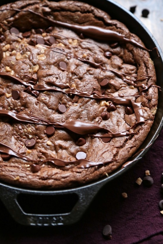 Double Chocolate Nutella Toffee Skillet Brownie - homemadehome.com