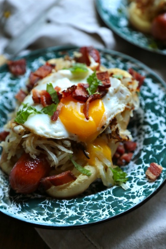 Breakfast Hot Dog - Topped with crispy hashbrowns, a sunny side up egg, cilantro and BACON, duh! - homemadehome.com