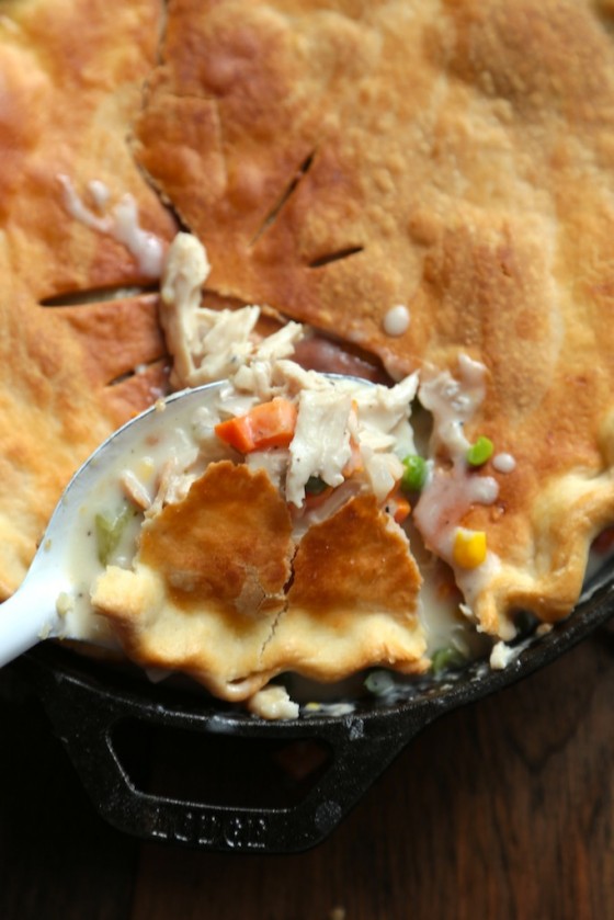 30 Minute Skillet Chicken Pot Pie - Topped with flaky crust just like grandma made, but in record time! - homemadehome.com