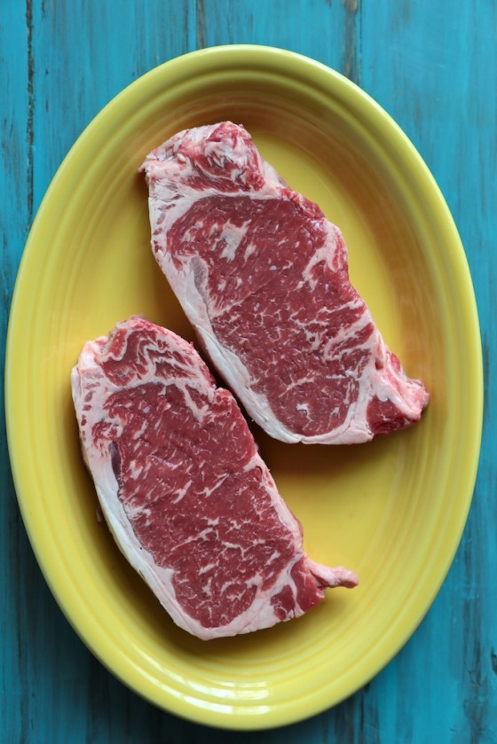 How to Choose the Best Beef for Football Tailgaiting - homemadehome.com #howto #grill