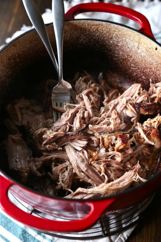 Easy Hawaiian Kalua Pig - homemadehome.com No Smoke Pit Required, just a dutch oven at home!