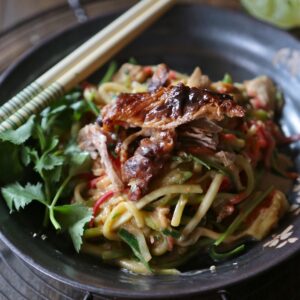 Zucchini and Bell Pepper Noodles with Peanut Sauce - You won't even miss those carb filled noodles with these vegetable "noodles" in peanut sauce! homemadehome.com