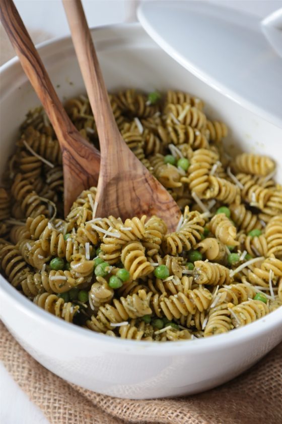{Spring Pea Pesto Pasta Salad} Quick, easy and perfect for a light and healthy lunch or picnic - homemadehome.com