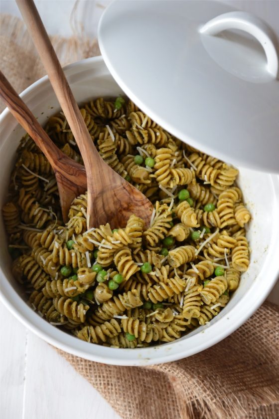 {Spring Pea Pesto Pasta Salad} Quick, easy and perfect for a light and healthy lunch or picnic - homemadehome.com 