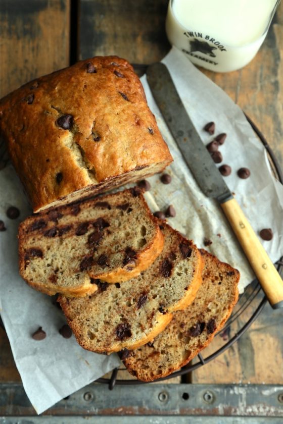 {Sour Cream Chocolate Chip Banana Bread} - homemadehome.com  Extra chocolatey, super tender, and your mama will be asking YOU for the recipe!! 