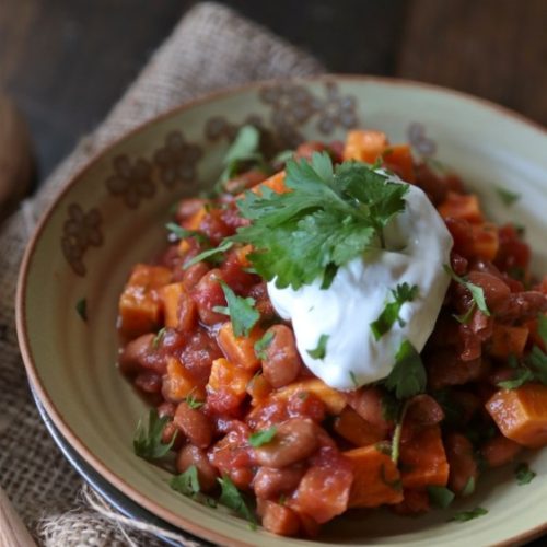 20 Minute Sweet Potato Chili + 15 More Slow Cooker Appetizers for Game Day- homemadehome.com