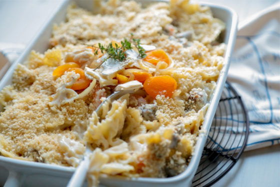 Sausage Apricot Brie Mac and Cheese - homemadehome.com