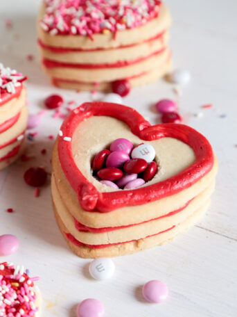 Valentine's Day Surprise Sugar Cookie Stacks - Your Valentine will love to see what's inside!! - homemadehome.com