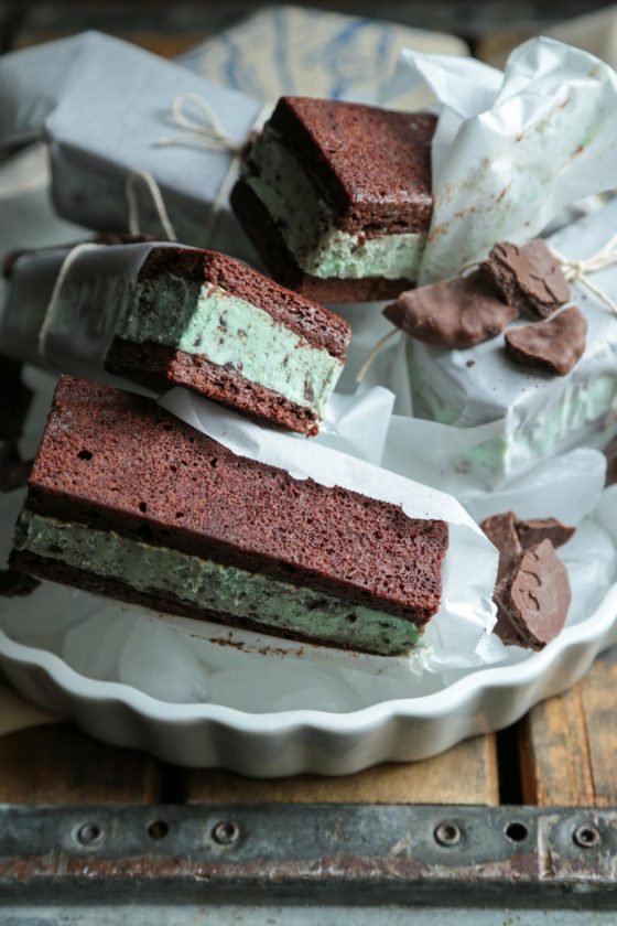 It's Girl Scout Cookie Time!! - Thin Mint Brownie Ice Cream Sandwiches - homemadehome.com