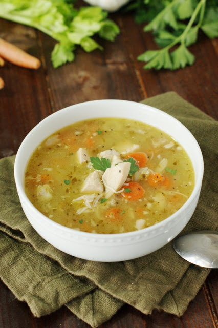 {Leftover} Rotisserie Chicken Soup-- homemadehome.com