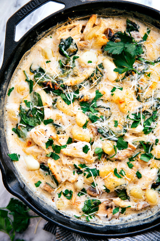 One Pan Chicken and Spinach Gnocchi -- homemadehome.com 