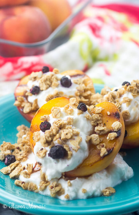 Grilled-Peaches-with-Yogurt-and-Granola
