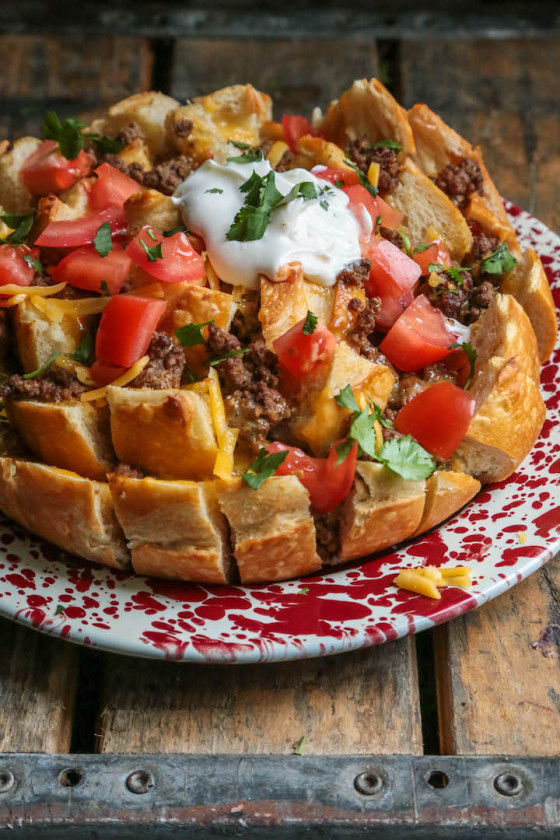 easy-taco-pull-apart-bread-25-sweet-and-savory-mouthwatering-party-bread-recipes