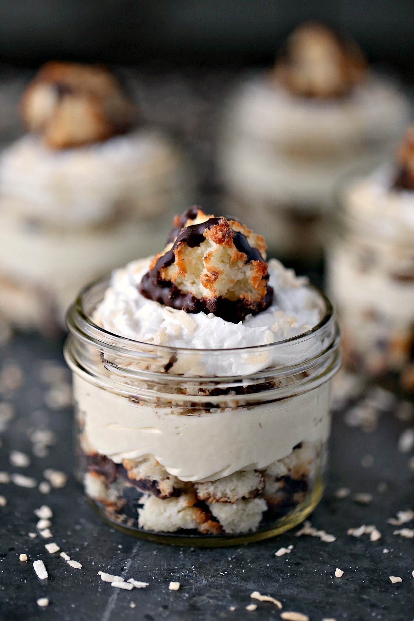 Coconut Macaroon Cheesecakes + 25 More EPIC desserts in Jars